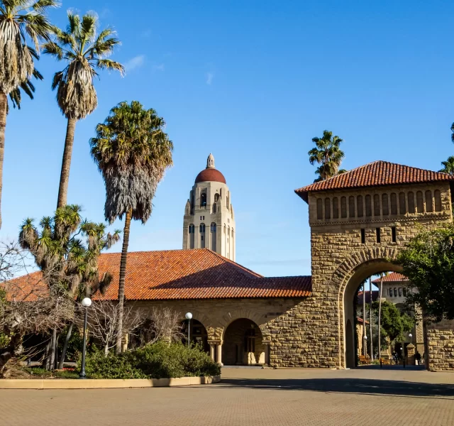 stanford-main-quad-palo-alto-ca-things-to-do.jpg