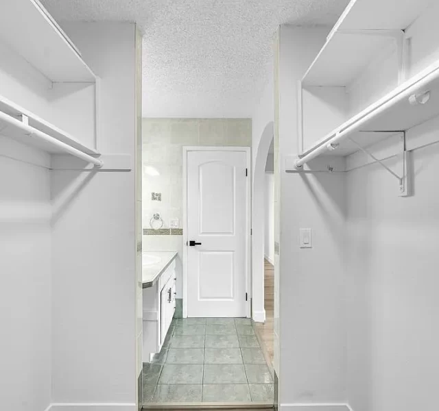 cadc9031ce1295a31dd1d4836d3140ef-uncropped_scaled_within_1536_1152.webp